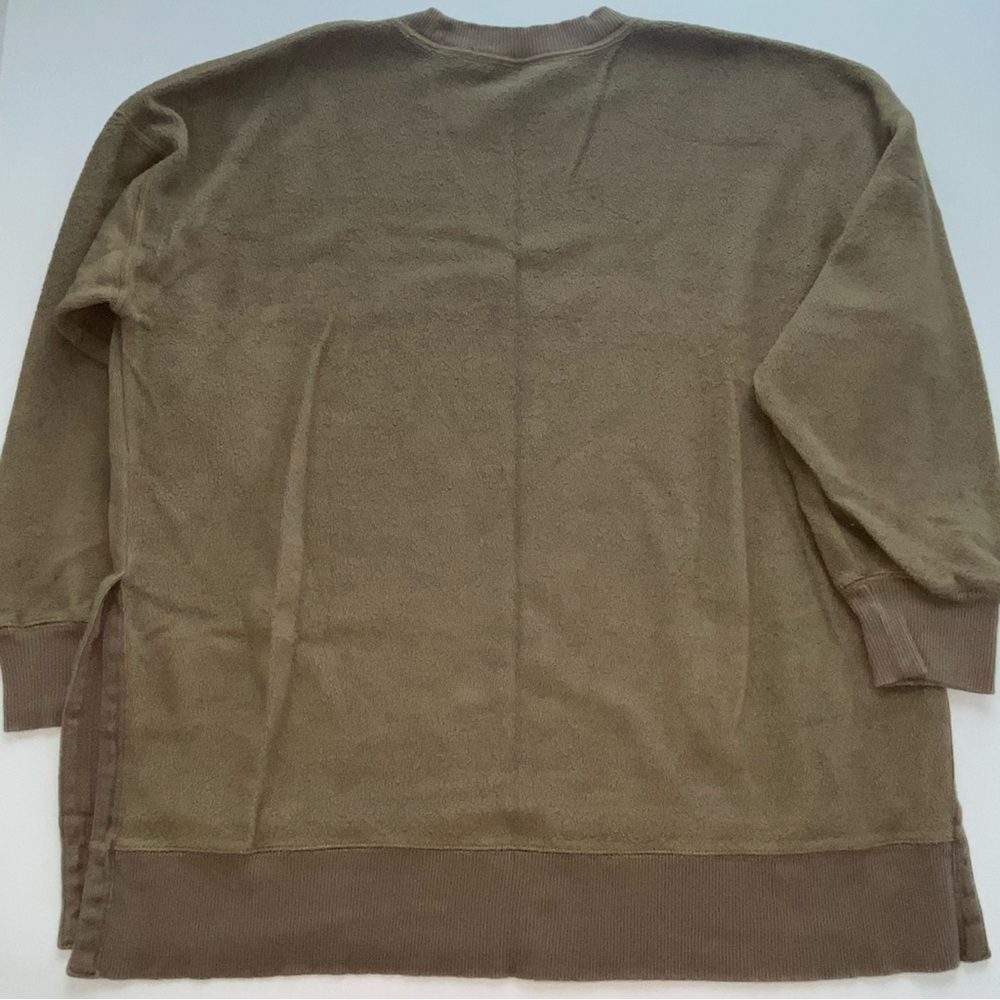 Aerie Oversized Cozy Fleece Olive Green with Side Slits Sweater - Picture 3 of 10